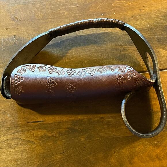 Madeira Wine Portugal Leather Wine Bottle Server Carrier - Picture 10 of 12